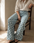 Pantalon large rayé et fleuri taille élastiquée