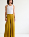 02. 02 pantalon satine taille haute plis et quatre boutons image 3