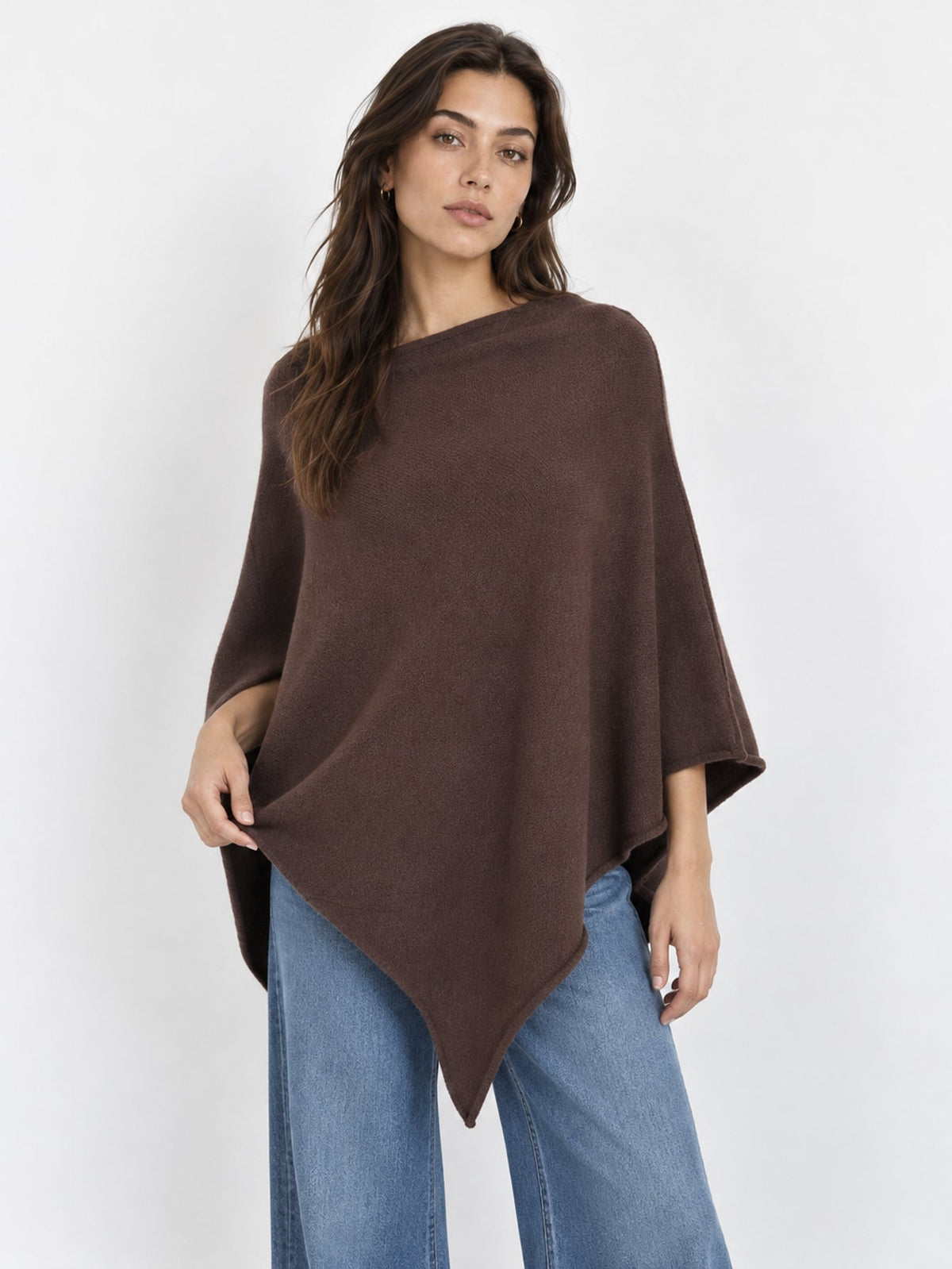 Poncho en maille marron asymétrique