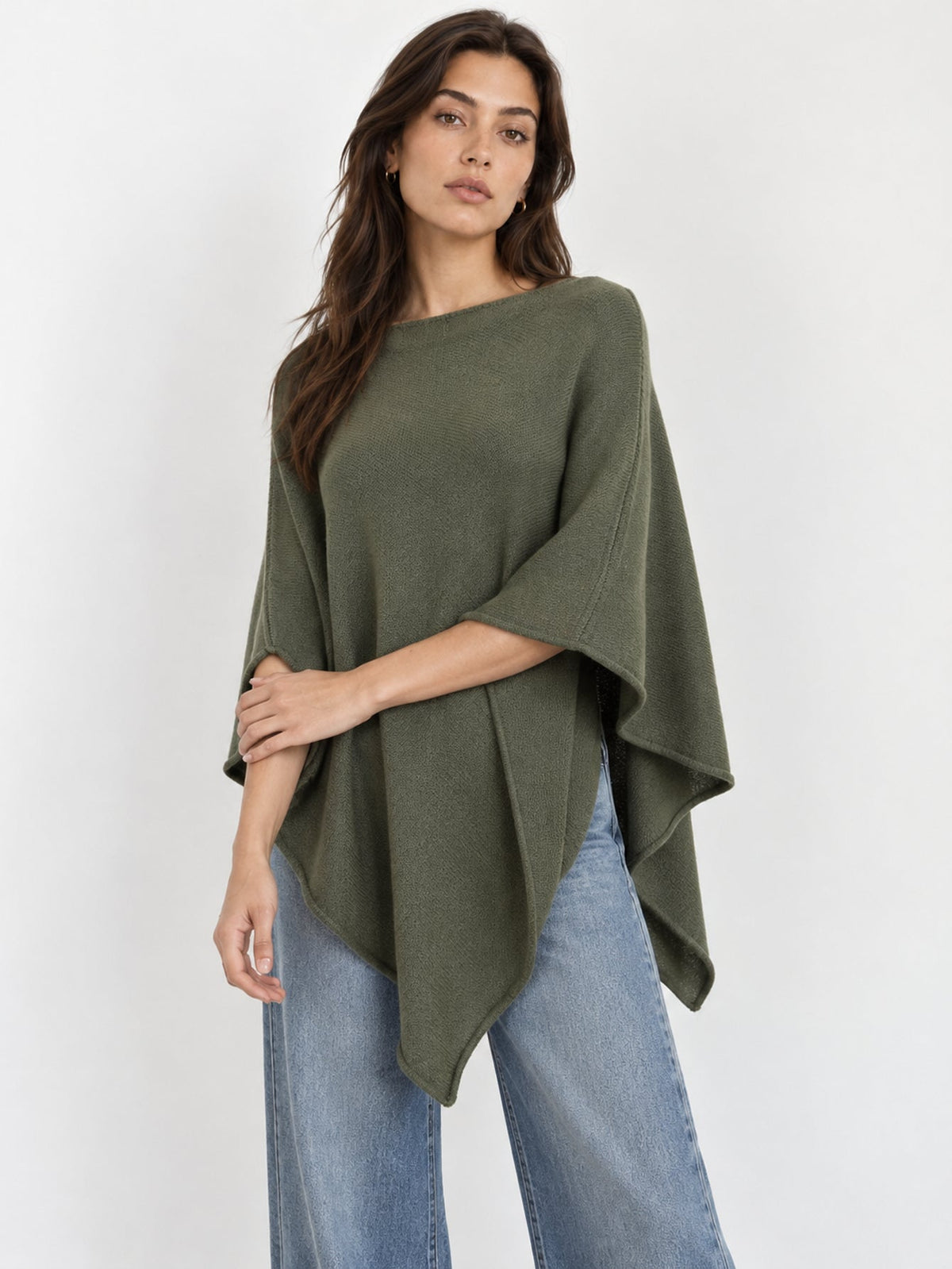 Poncho en maille kaki asymétrique