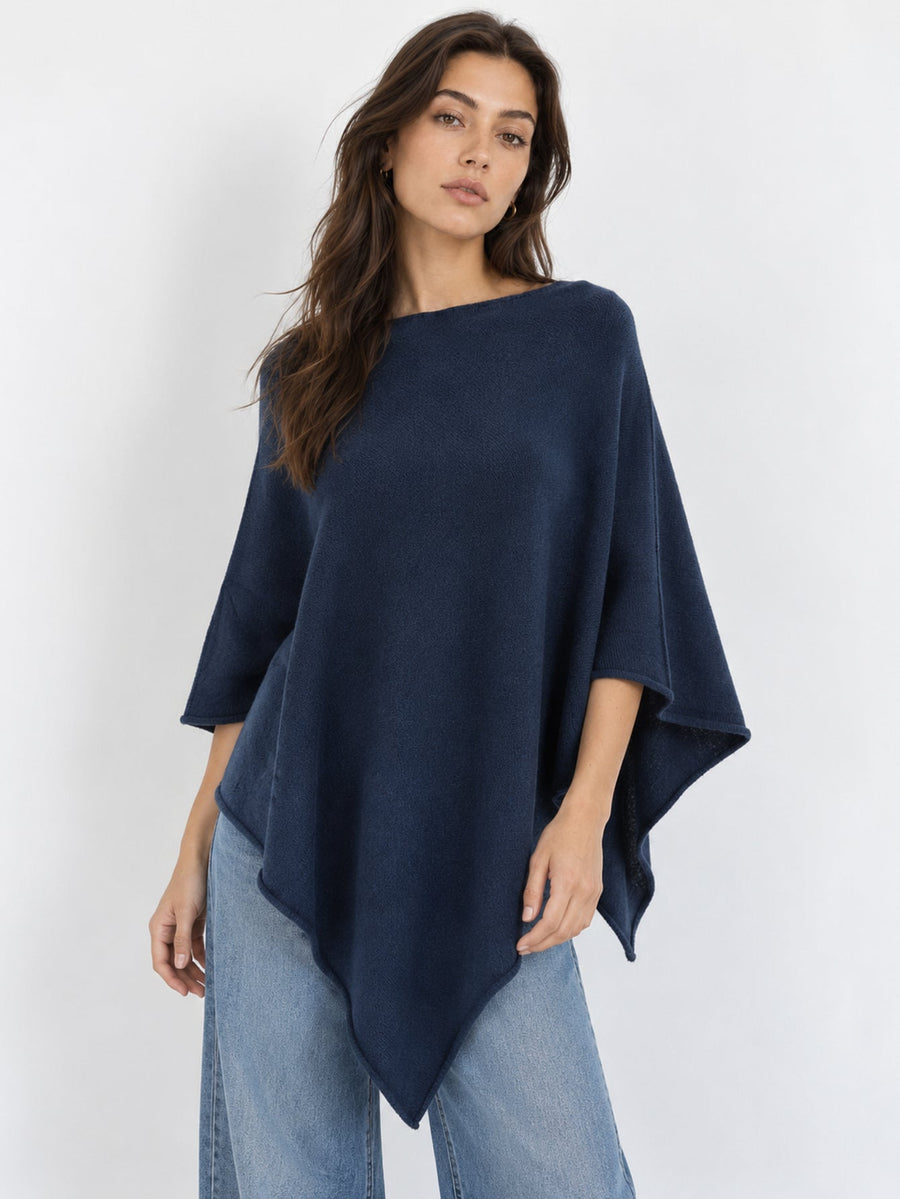 Poncho en maille bleu nuit