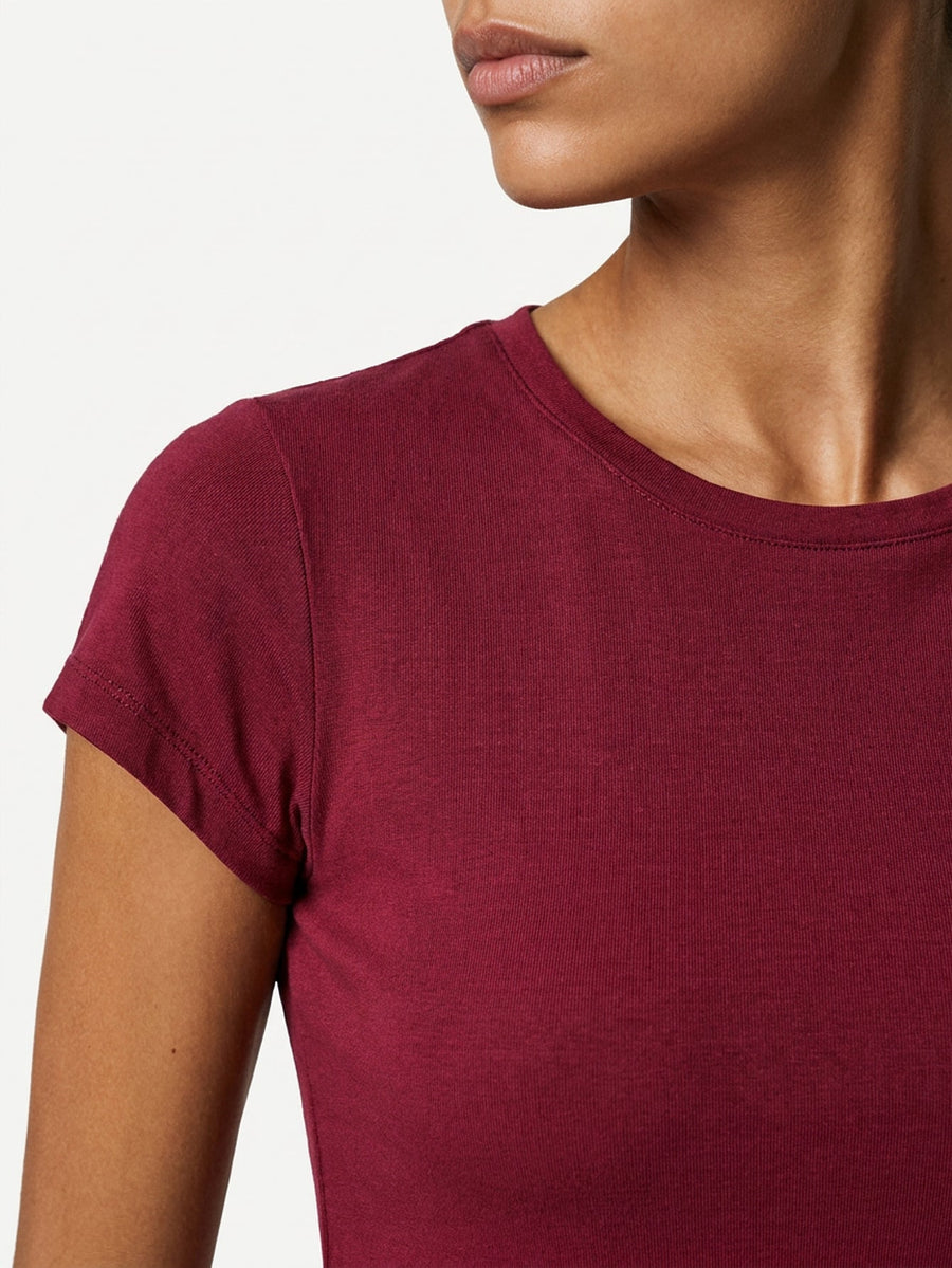 t shirt col rond bordeaux détail manche