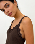 top decollete v texture image 6
