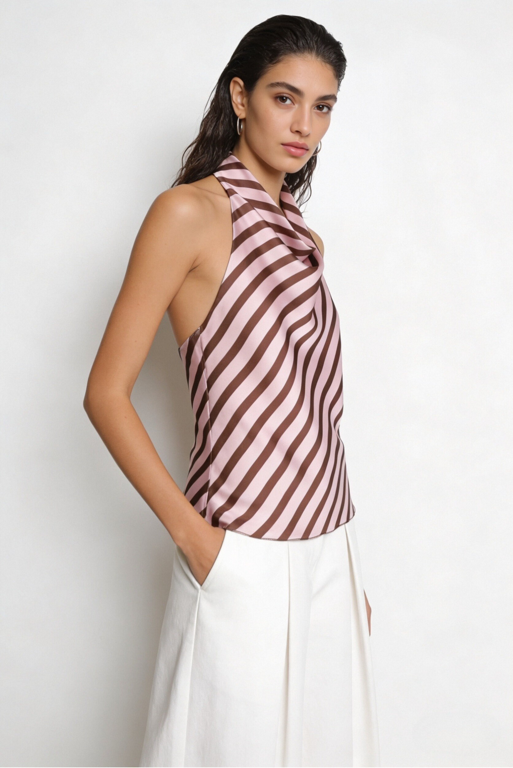 Top halter satiné à rayures rose brun profil