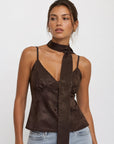 Caraco satiné jacquard décolleté V cache cœur