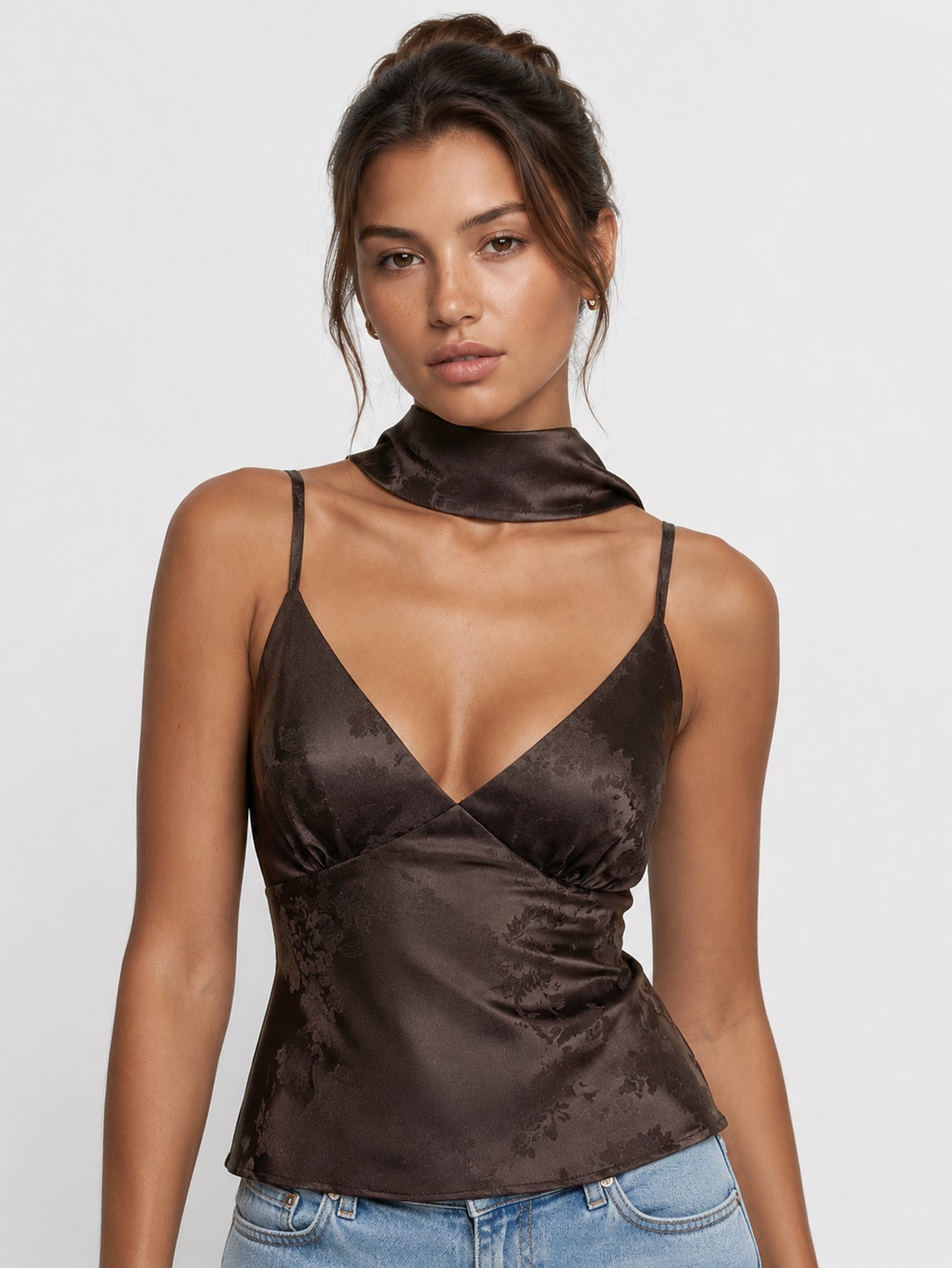 Caraco satiné marron chocolat décolleté V