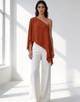 02. top une epaule asymetrique drape texture image 11