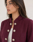 veste officier col mao et boutons dorés bordeaux