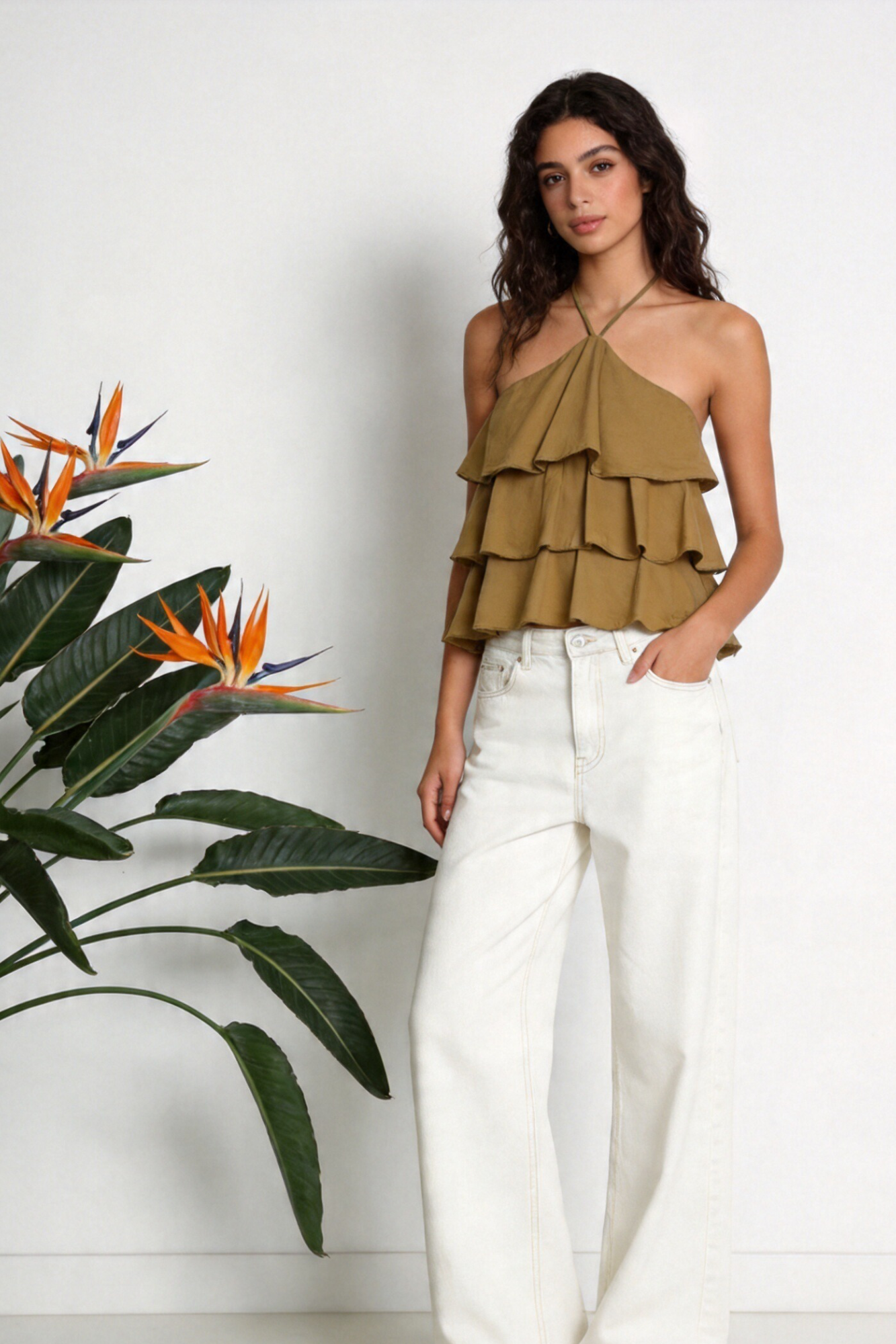 top halter coton olive porté femme