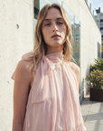 Top sans manches col noué extérieur rose poudré