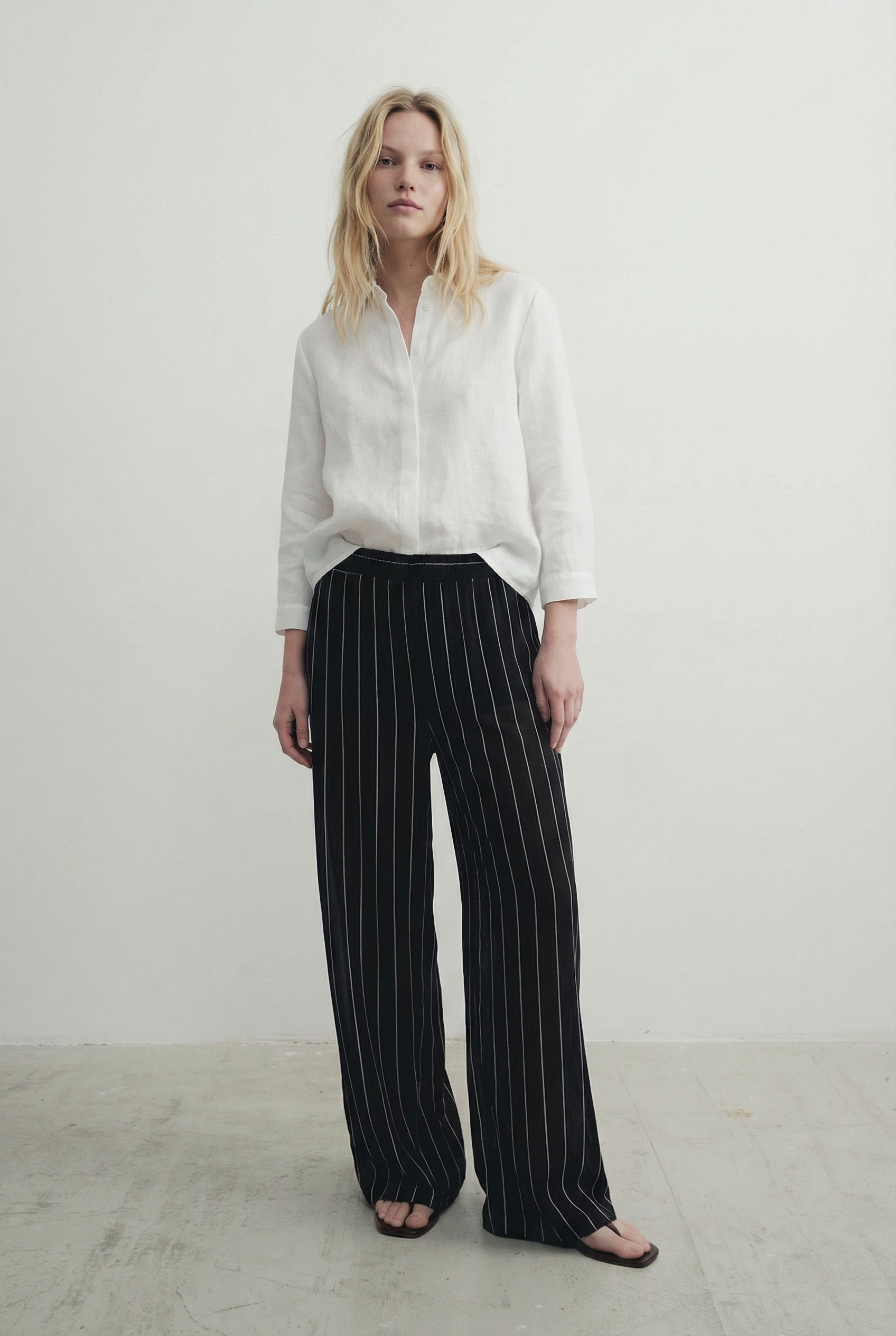 Pantalon large rayé femme vue de face