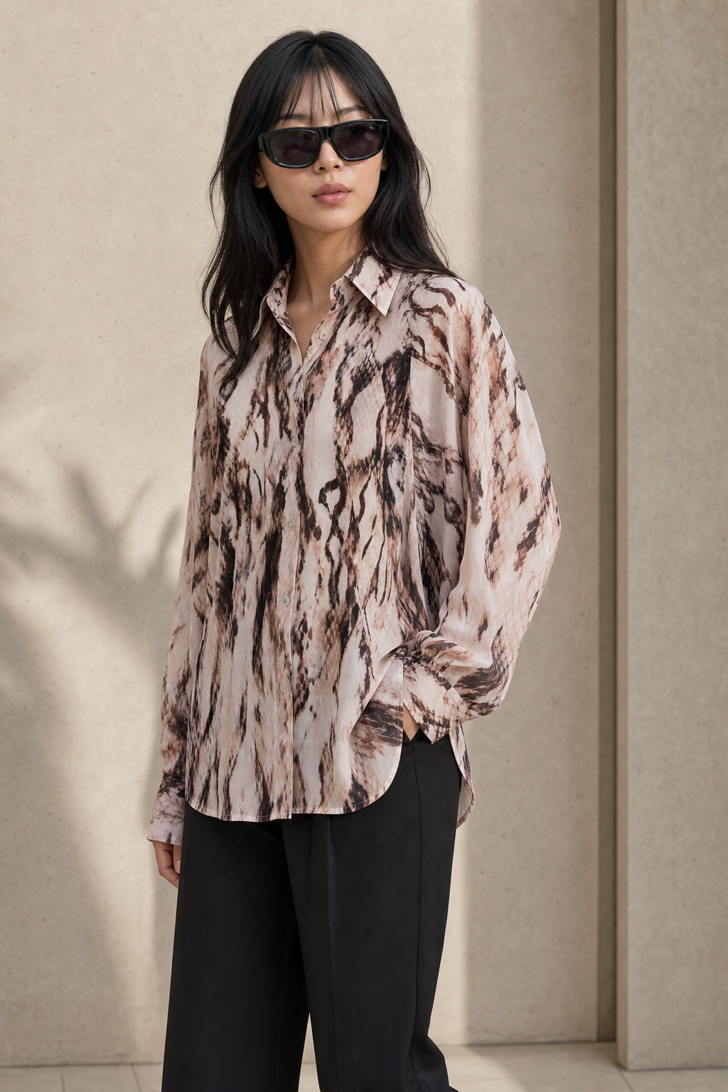 02.AI chemise debout 3/4
