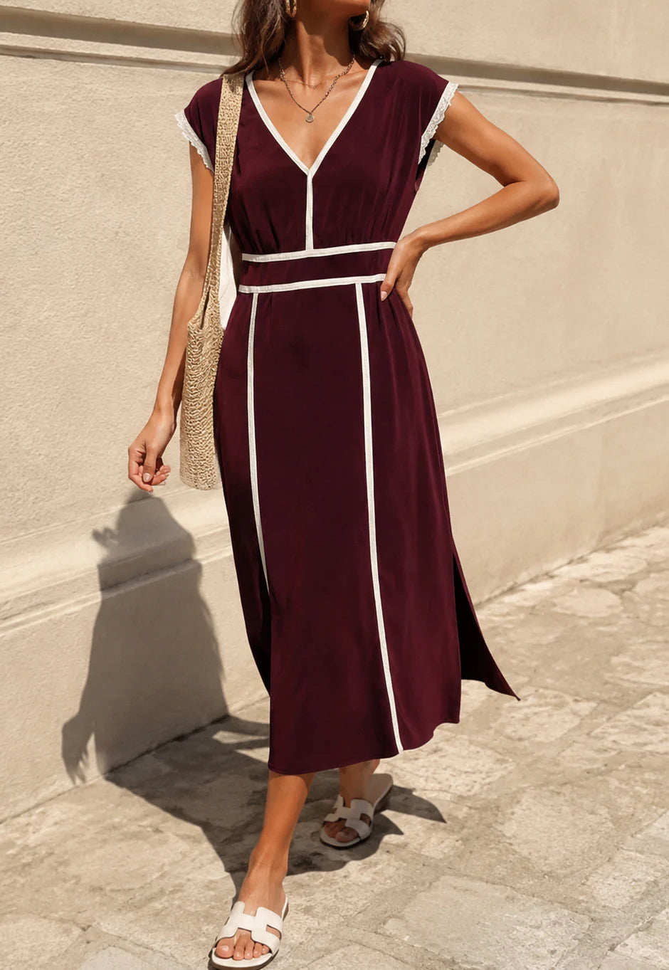 Robe évasée col V à liserés vue 8