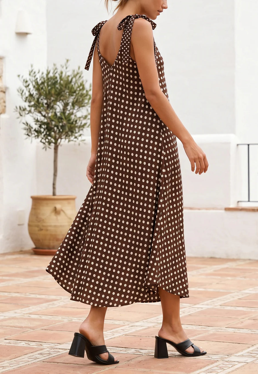 Robe trapèze longue à pois bretelles à nouer vue portée