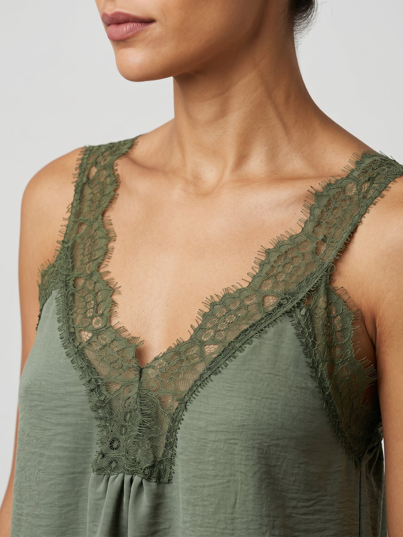 Top Caraco col V dentelle