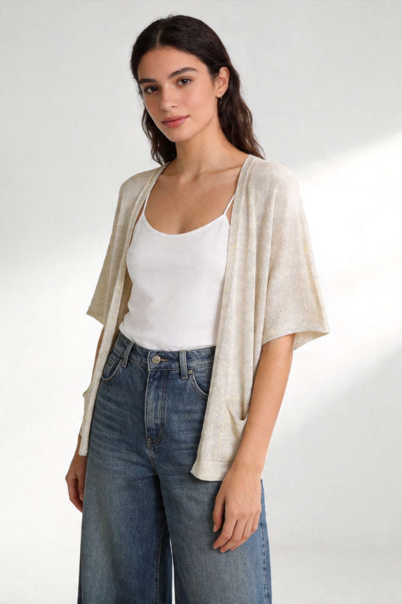 veste maille brillante beige portée