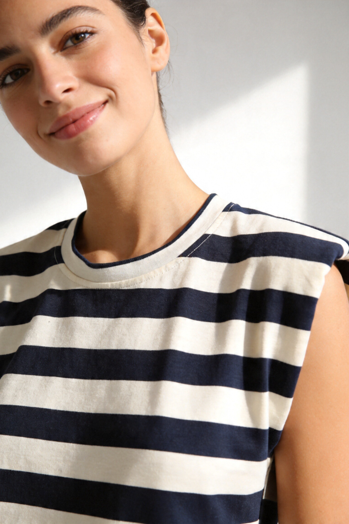 t shirt col rond détail colletage