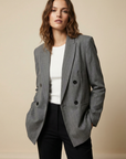 Blazer gris a rayas finas de doble botonadura para mujer