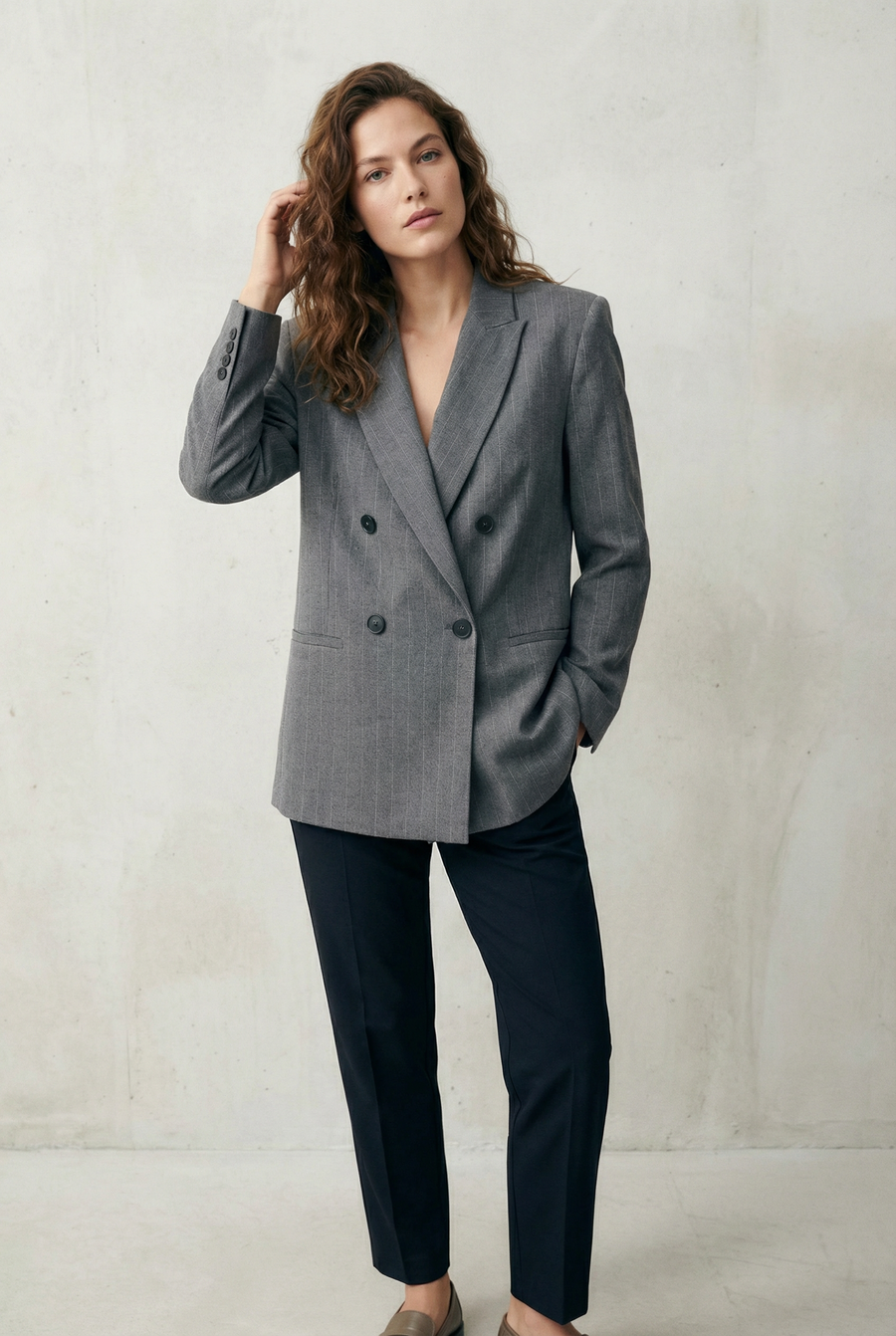 Blazer Femme Chic Gris À Rayures Fines détail du produit