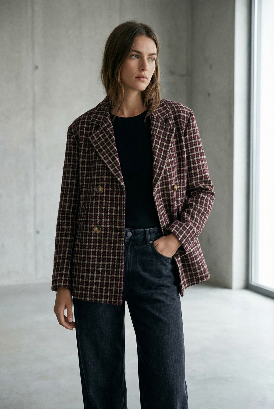 Blazer femme bordeaux et marron, coupe élégante vue de profil