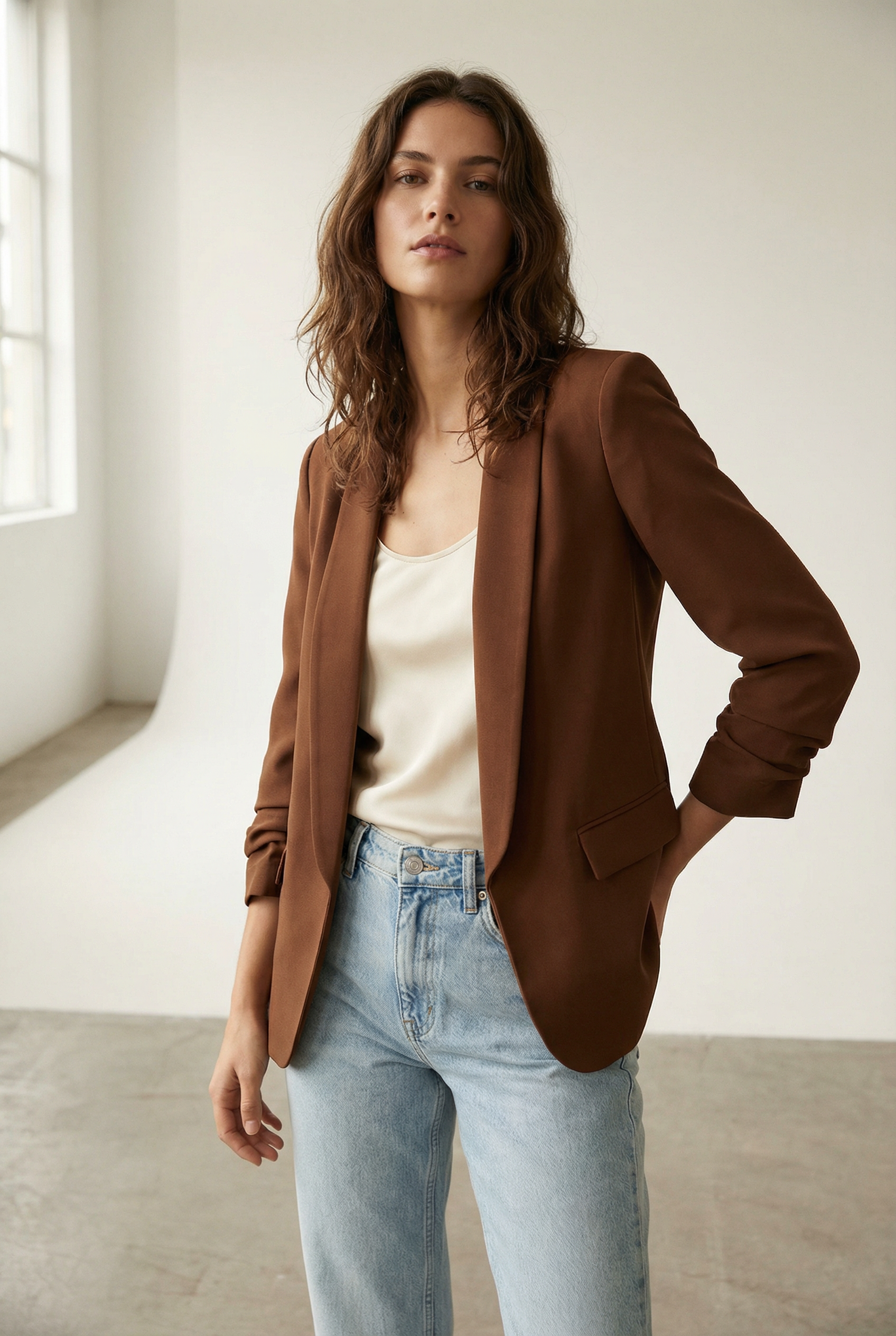 Blazer femme manches froncées élégant coupe droite structuré