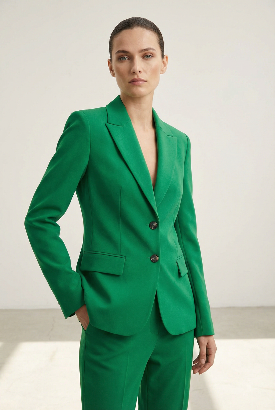 Blazer tailleur ajusté vert émeraude – pièce de costume vue principale