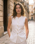 Blouse sans manches boutons dorés