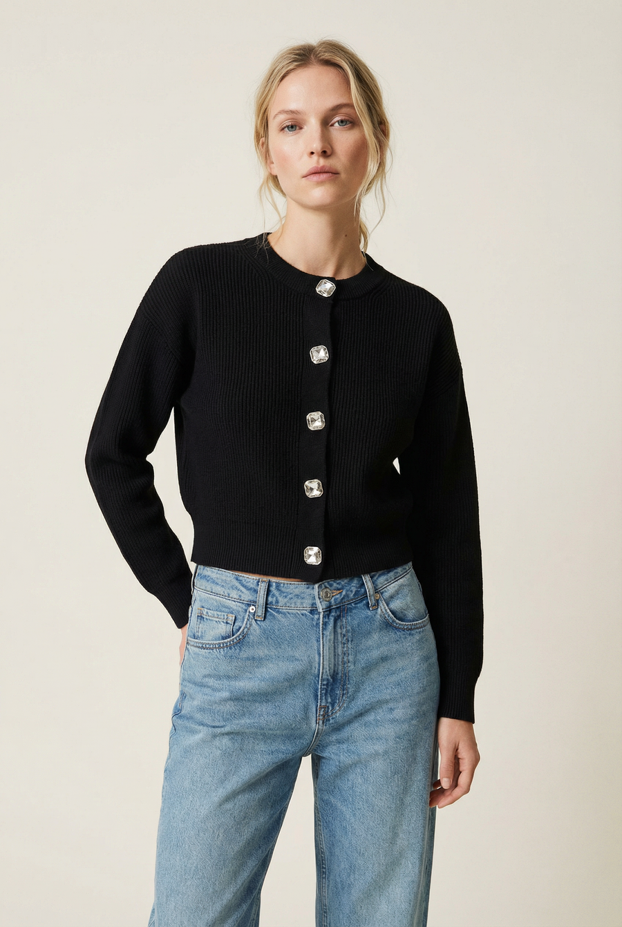 Cardigan Noir Cintré Manches Longues Boutonné