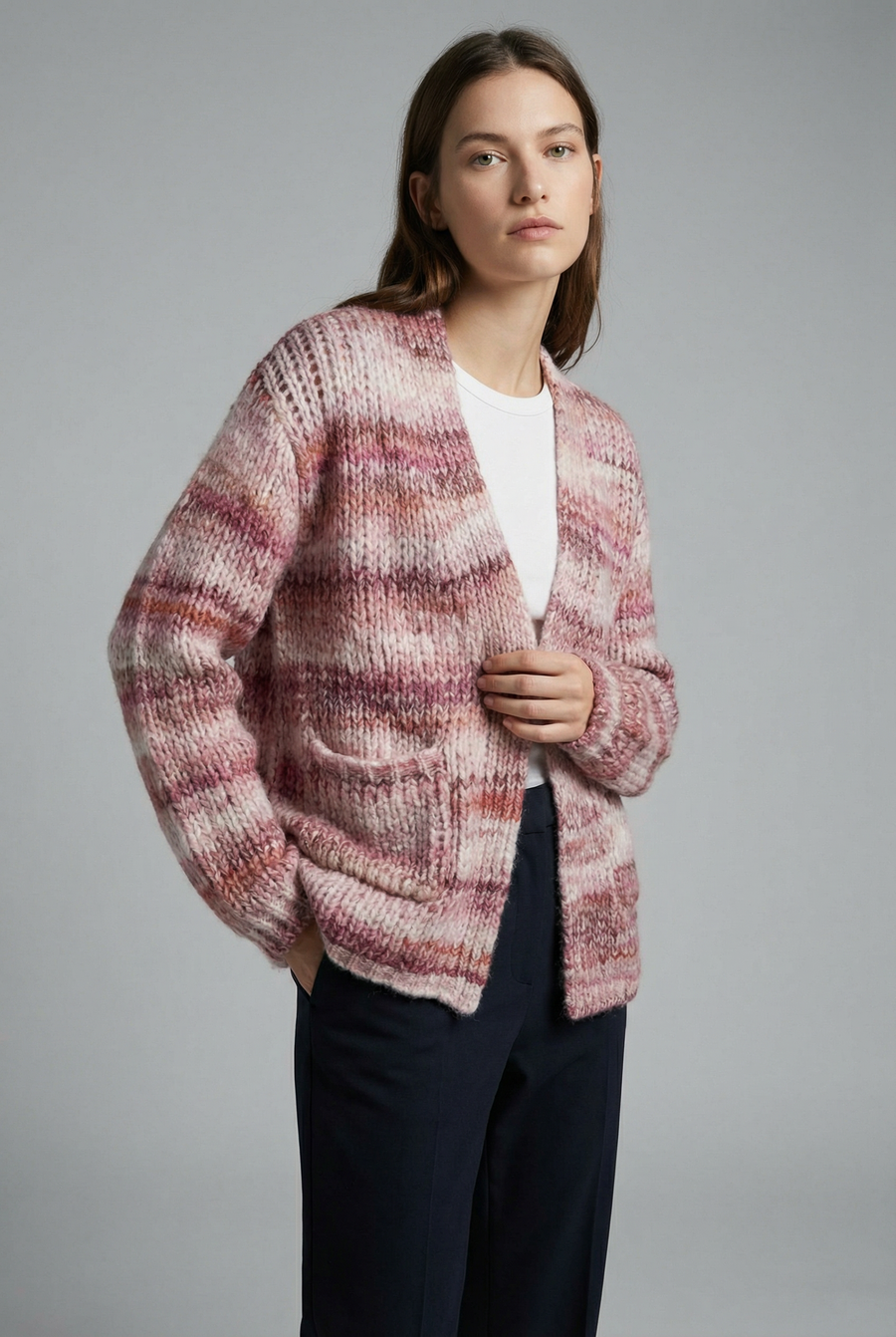 Cardigan court femme en maille – Ouvert à poches – Laine mélangée vue portée
