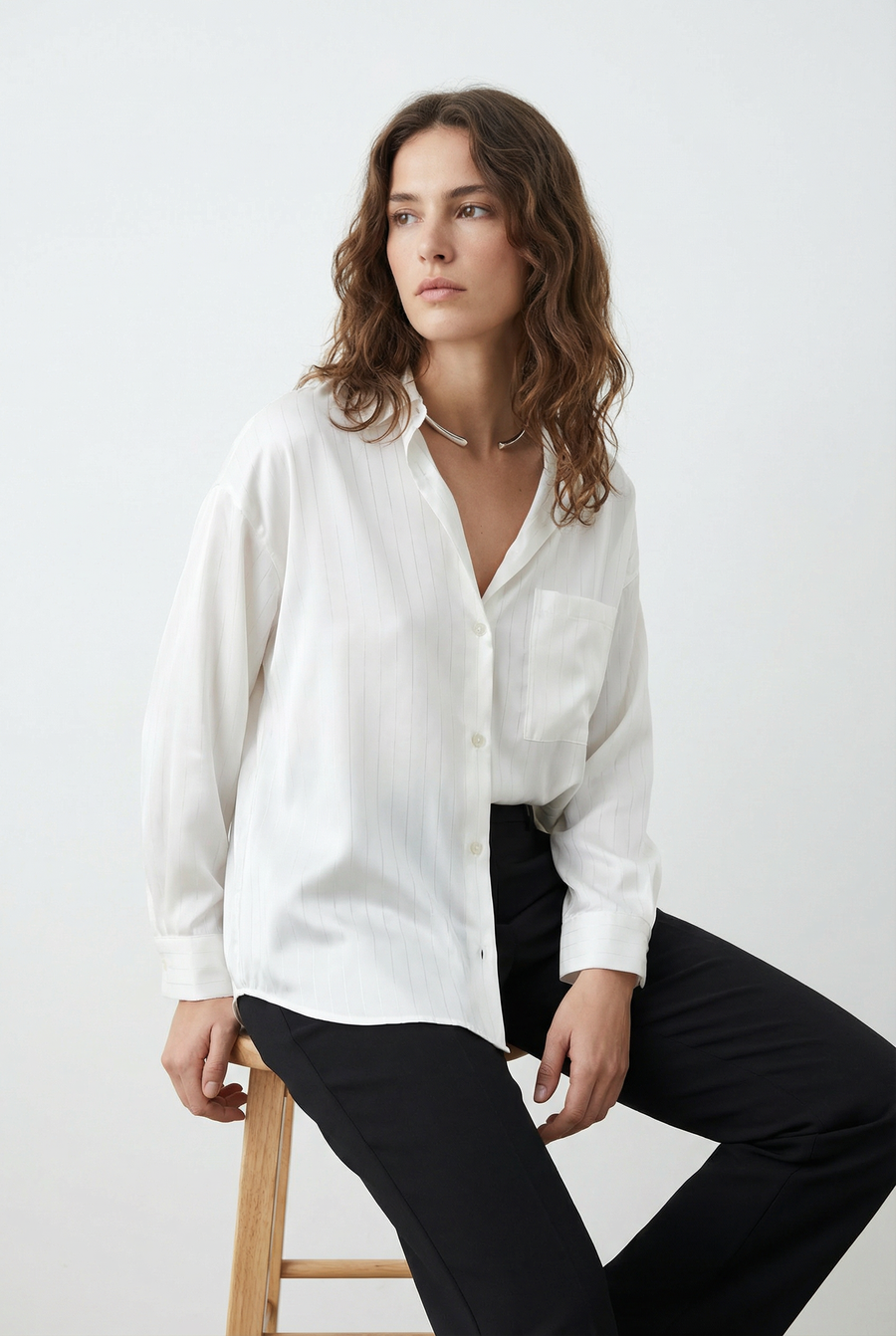 Chemise à rayures fines blanche crème