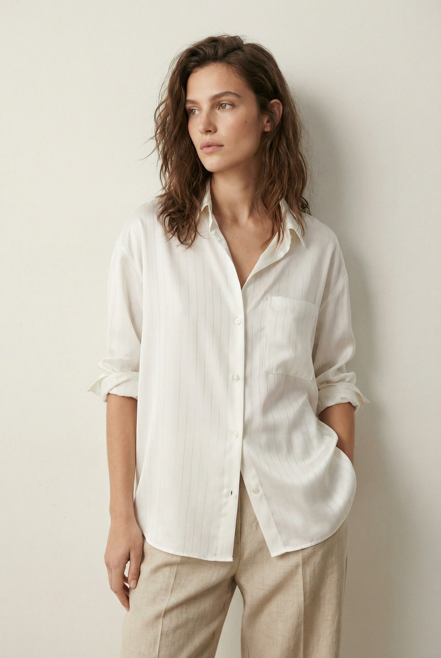 Chemise à rayures fines blanche crème