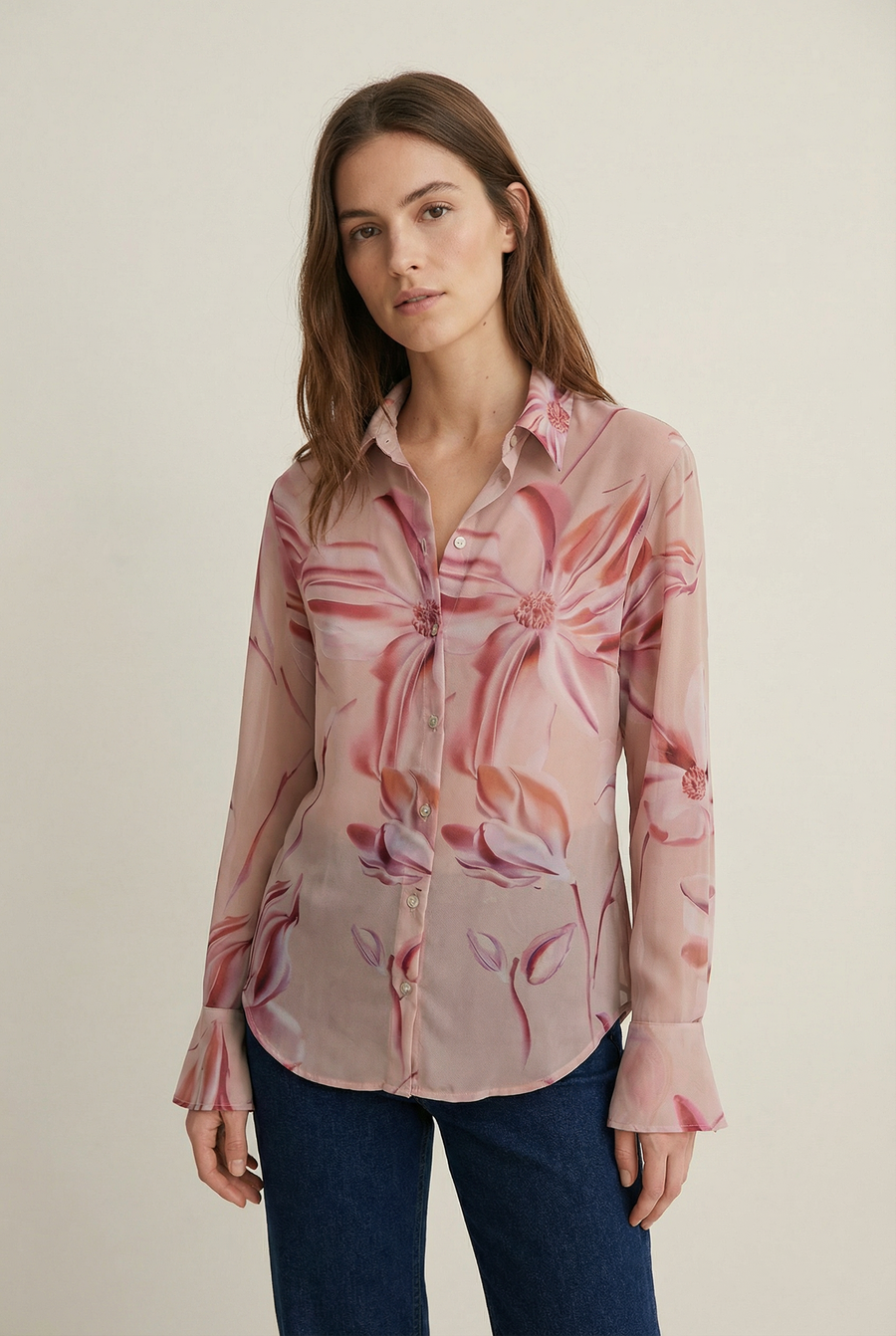 Chemise fluide imprimée fleurie rose nude vue portée