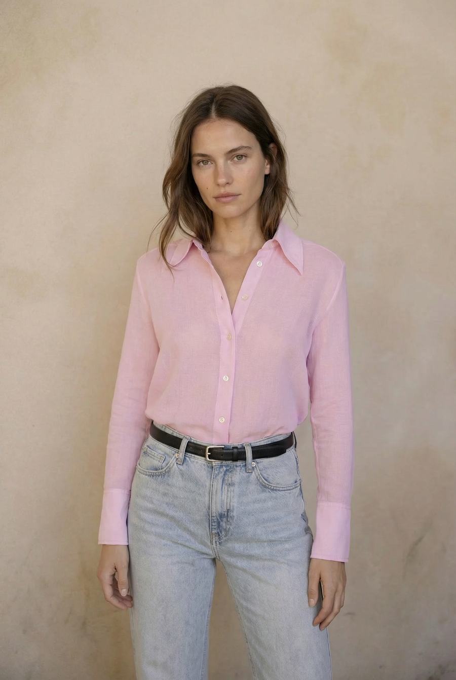 Chemisier rose pastel – Coupe droite – Tissu léger vue de profil