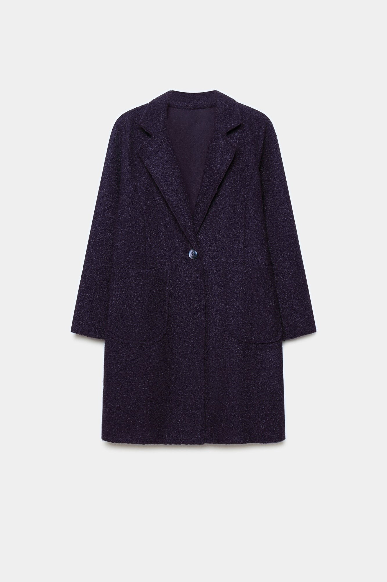 Manteau chaud hiver femme sherpa violet, soulignant le col structuré et le design chic.