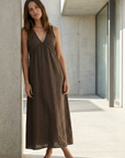 Robe midi fluide brodée – Coupe élégante – Viscose