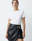 Jupe similicuir taille haute élégante – Coupe courte structurée – Effet cuir chic