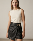 Jupe similicuir taille haute élégante – Coupe courte structurée – Effet cuir chic