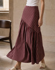 02. Jupe longue rayée taille haute volantée