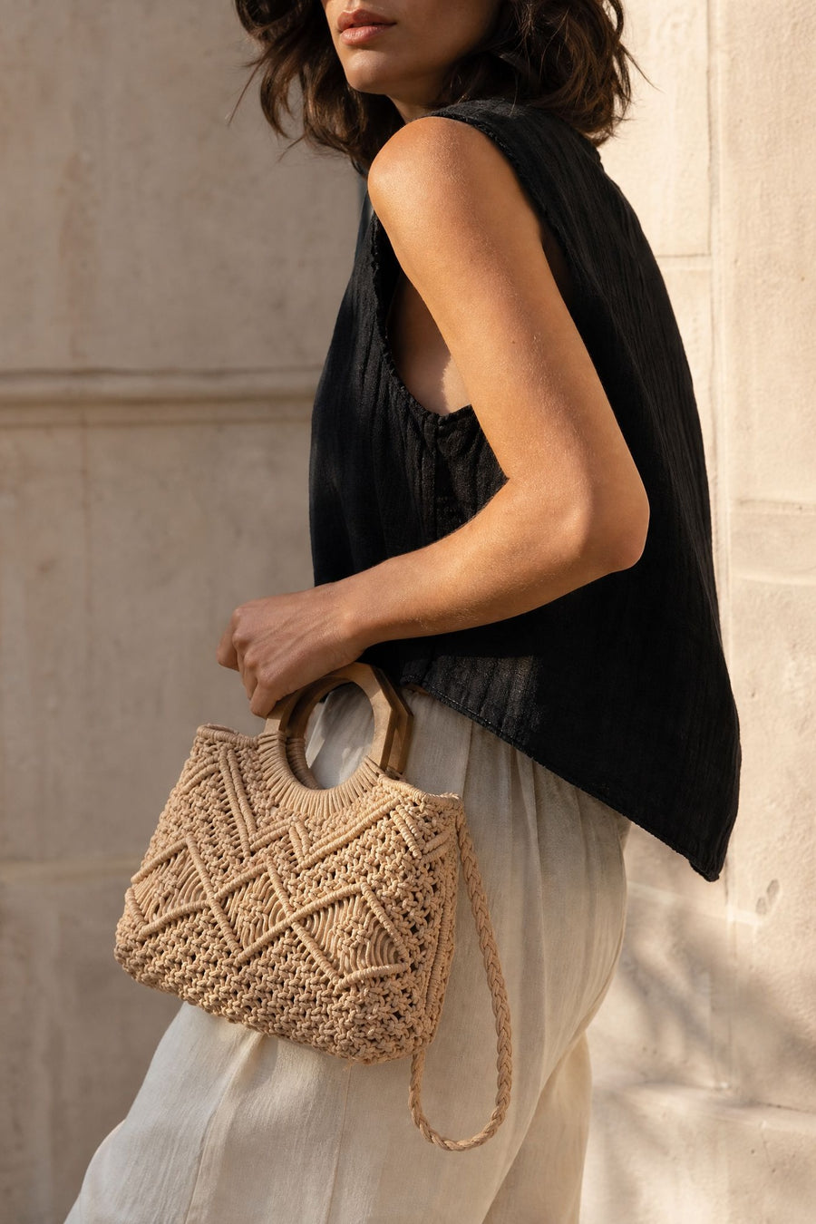 02. Sac Mini cabas en macramé à anses en bois