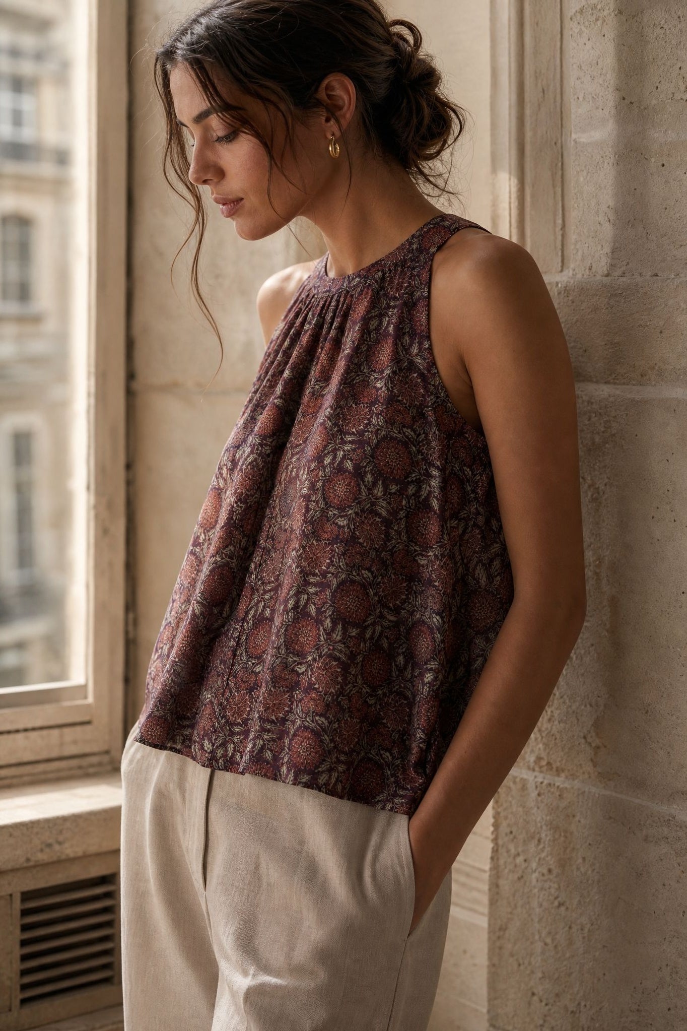 Top évasé fleuri col rond en viscose