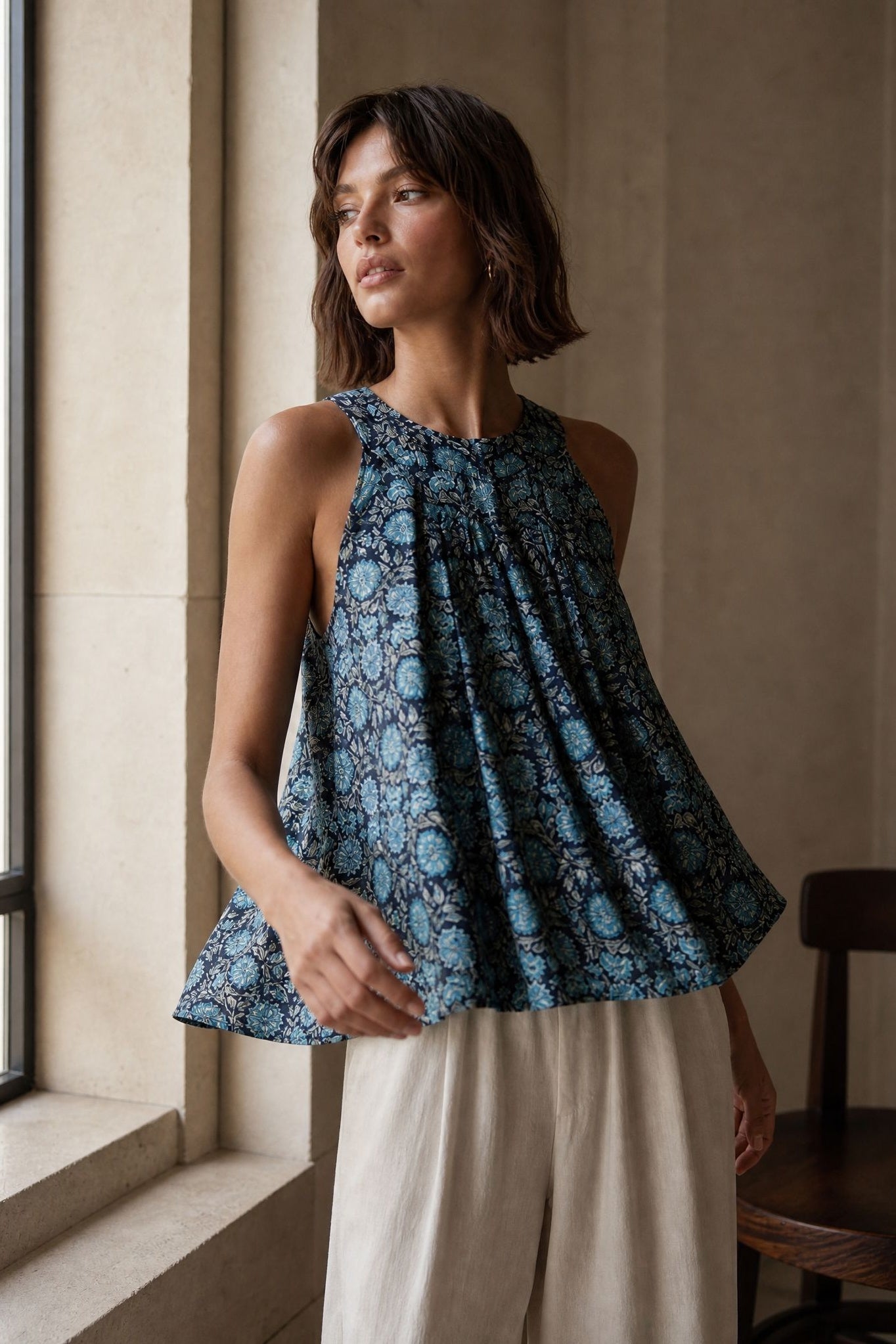 Top évasé fleuri col rond en viscose