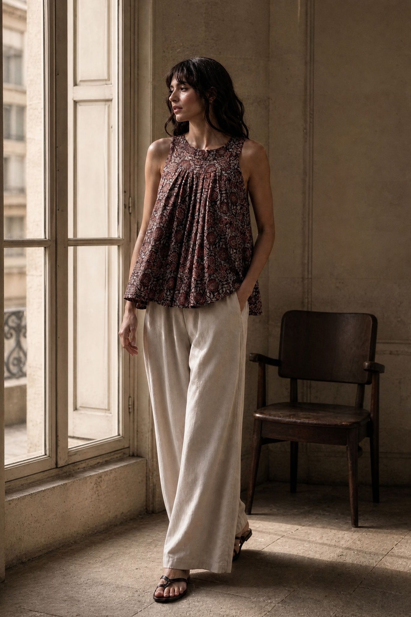 Top évasé fleuri col rond en viscose