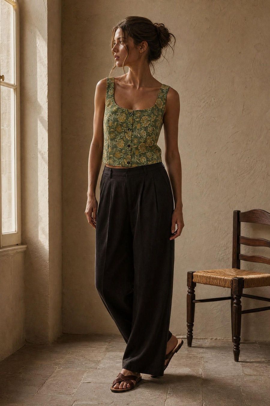 Top fleuri en coton boutonné dos smocké