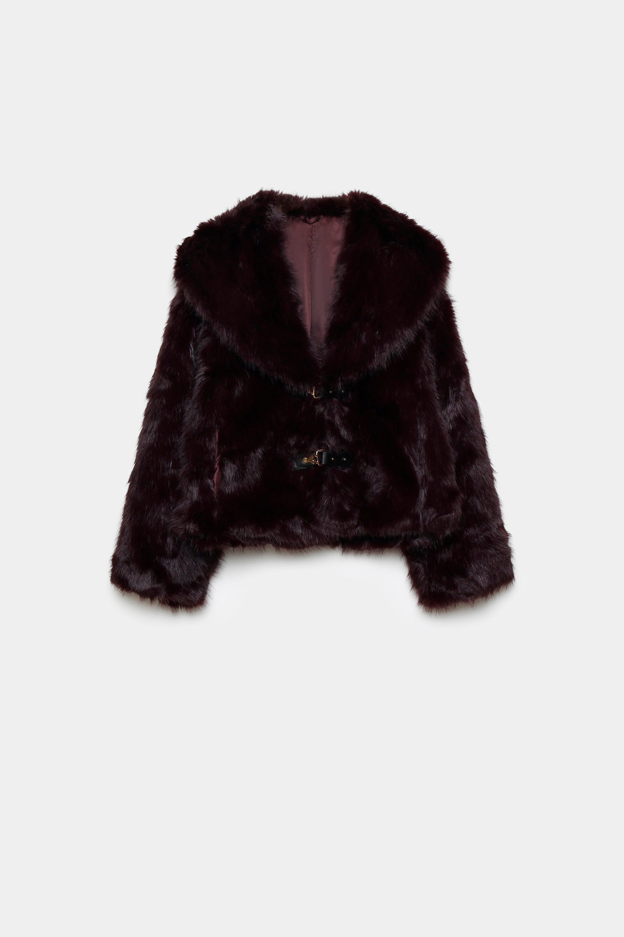 Veste en fausse fourrure élégante pour femme – Coupe courte, teinte bordeaux, pour un look hivernal affirmé. Veste fausse fourrure stylée.