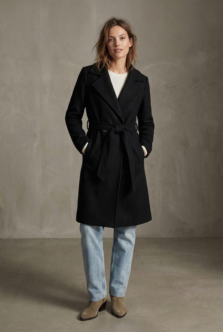 Manteau croisé femme élégant – Coupe droite ceinturée vue 14
