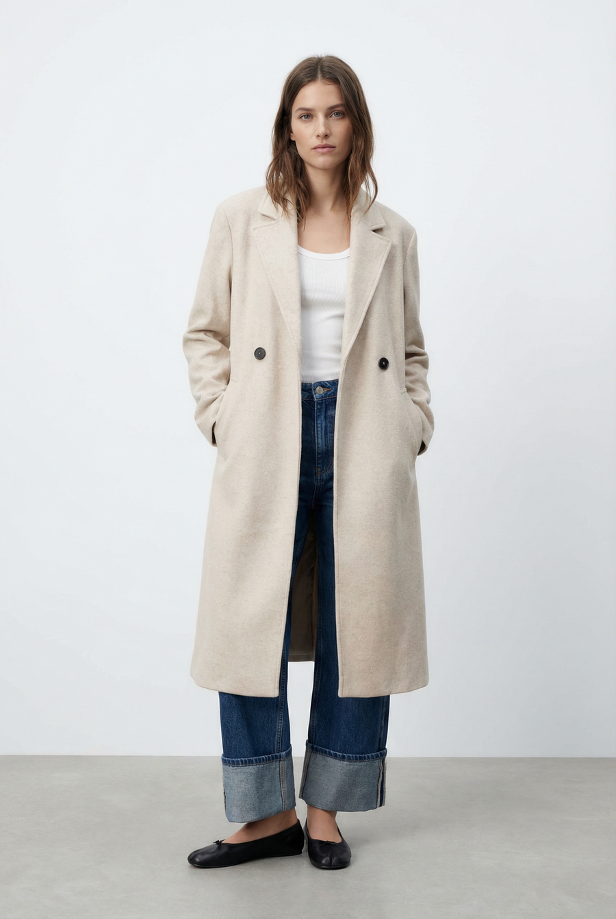 Manteau long beige clair croisé look complet
