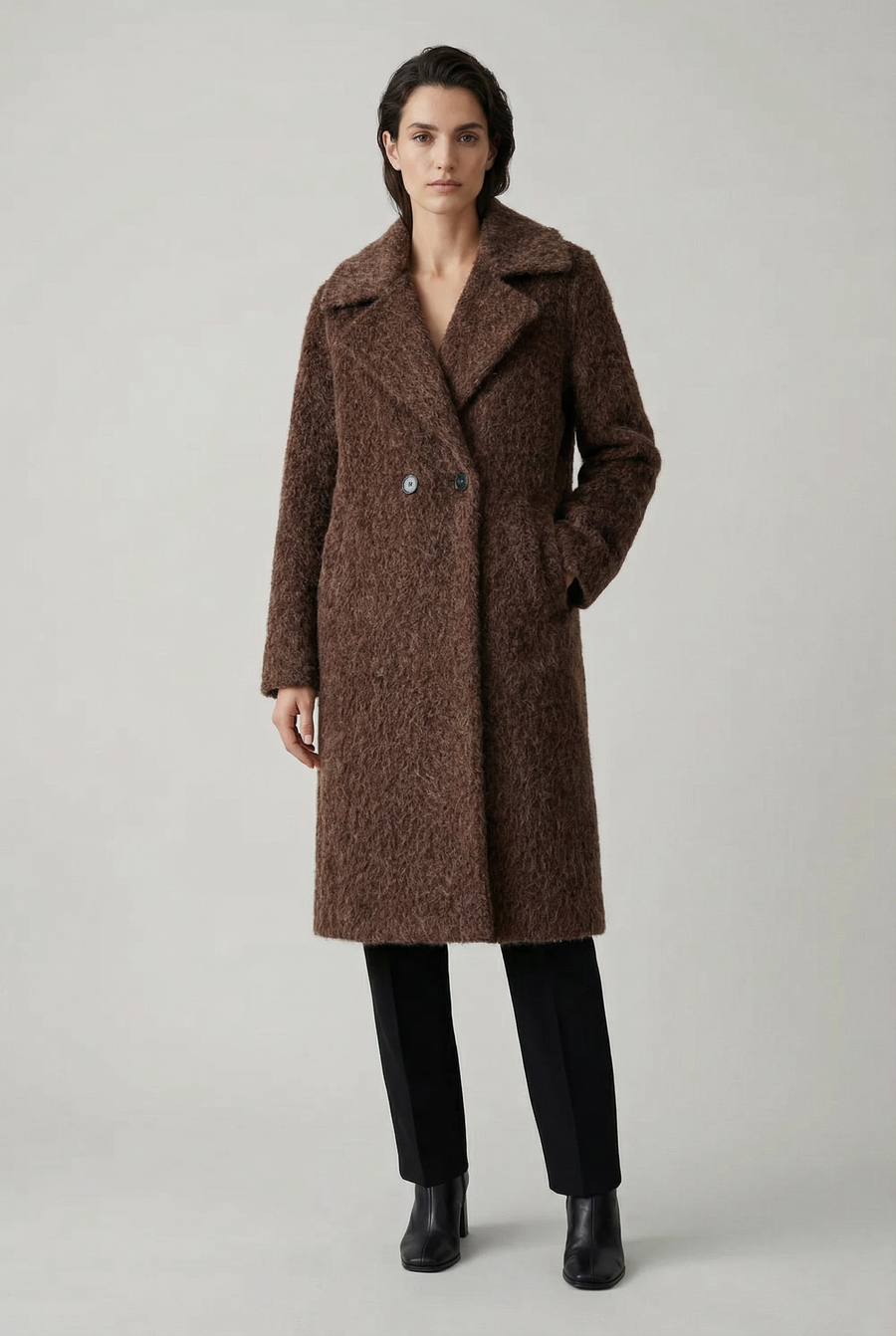 Manteau long effet fourrure synthétique – Coupe droite doublée – Col tailleur