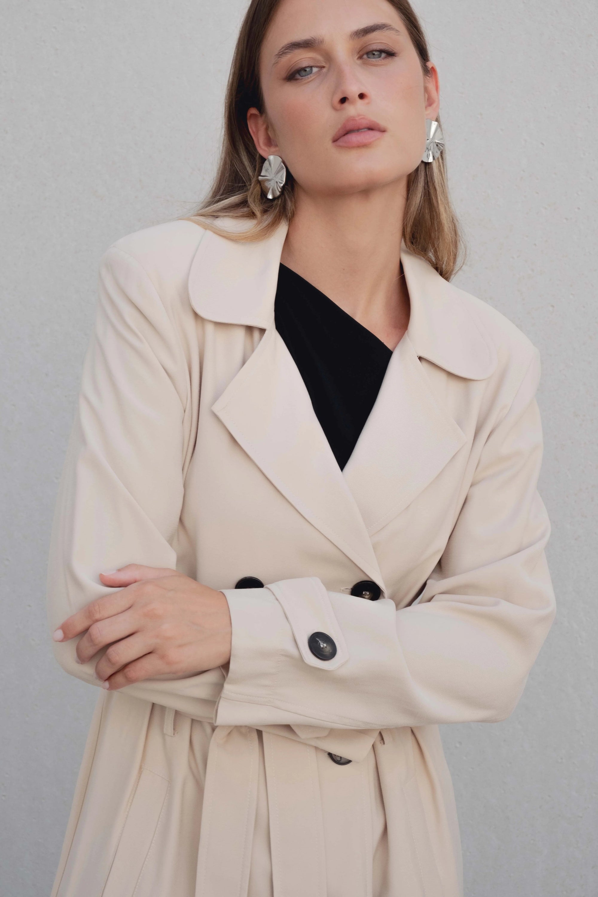 Manteau trench fluide – Élégance et confort intemporel Sapiato