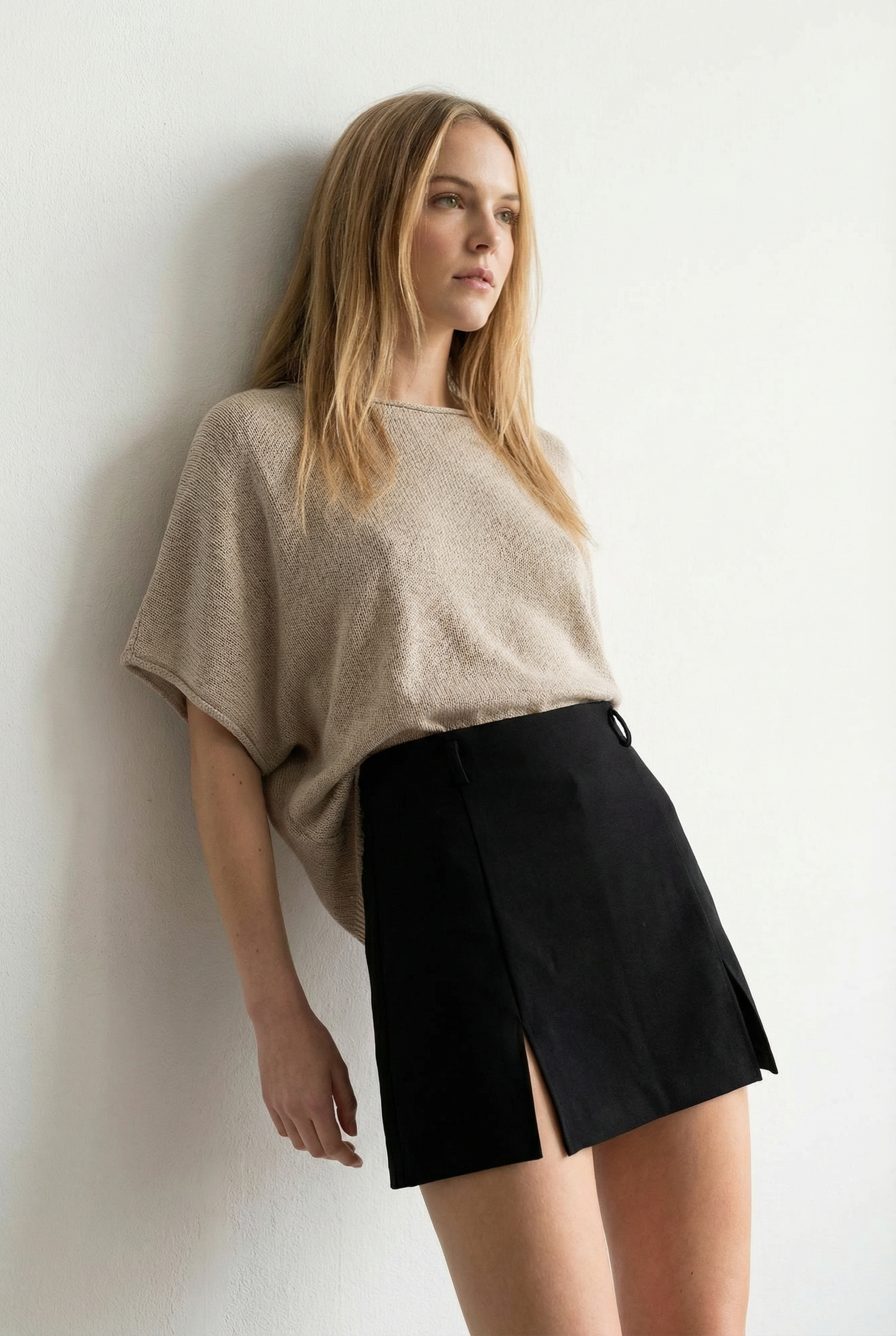 Mini Jupe short Noir Fendue
