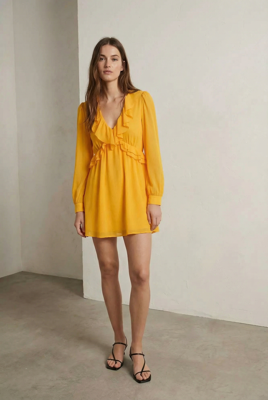 Mini Robe Courte Jaune à Volants - Élégance et Confort Pour Chaque Occasion